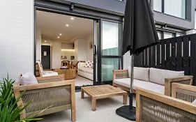 Wanaka Riverside Townhouse Retreat