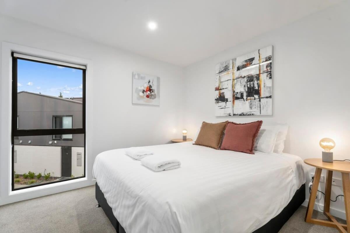 Wanaka Riverside Townhouse Retreat Albert Town Exterior photo