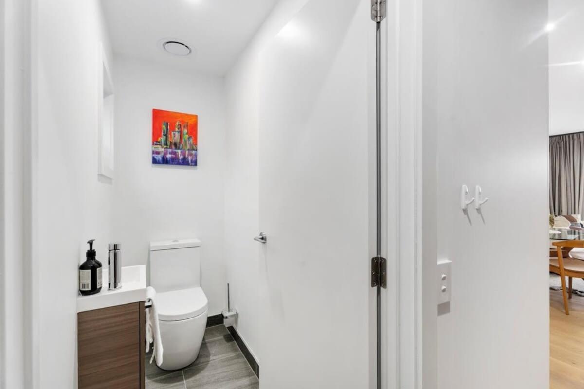 Wanaka Riverside Townhouse Retreat Albert Town Exterior photo