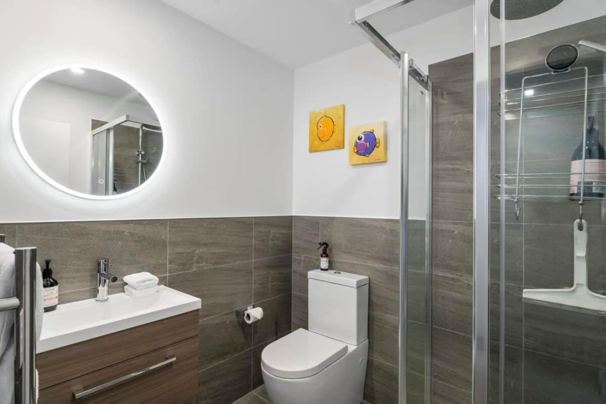 Wanaka Riverside Townhouse Retreat Albert Town Exterior photo