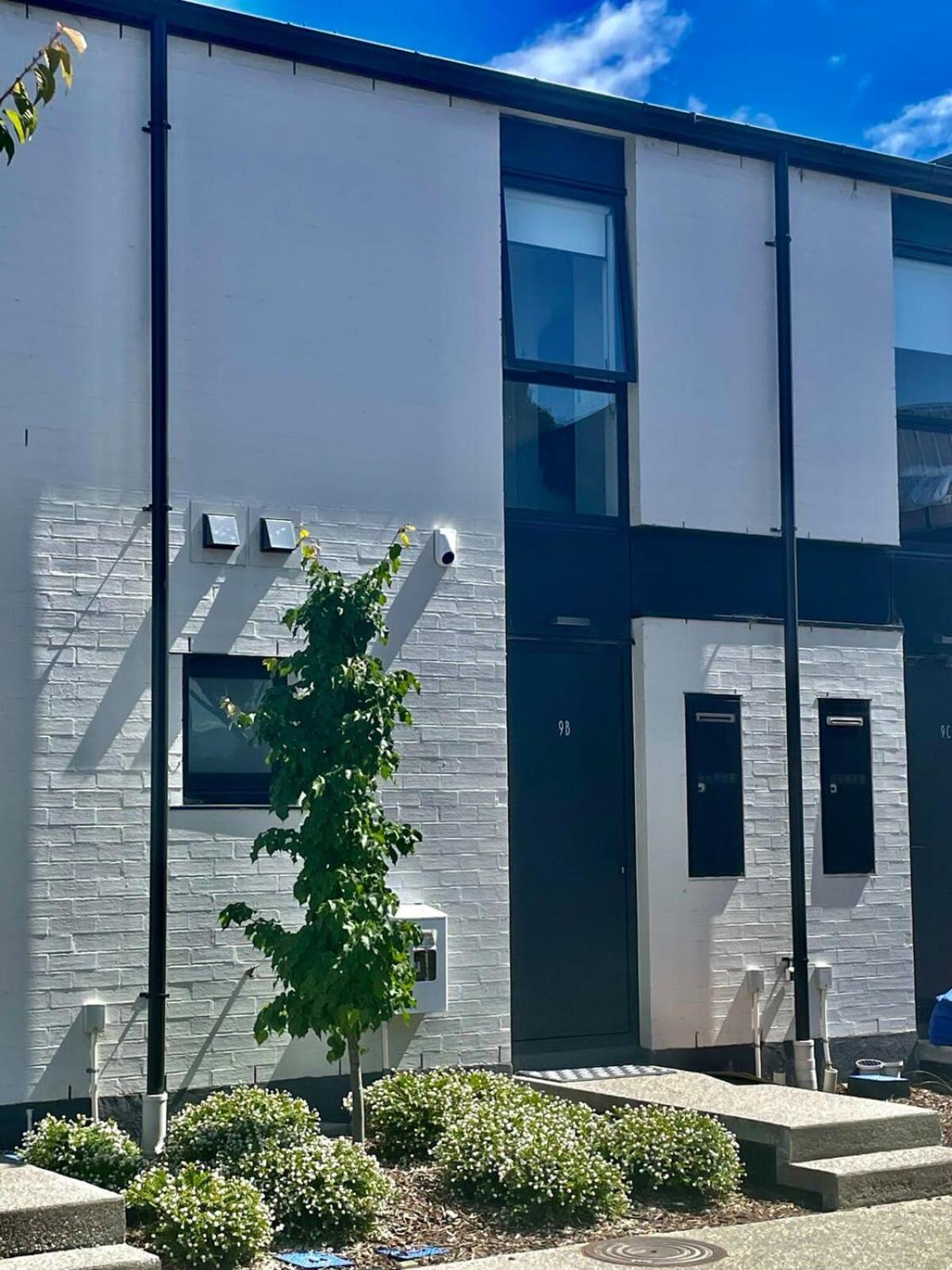 Wanaka Riverside Townhouse Retreat Albert Town Exterior photo